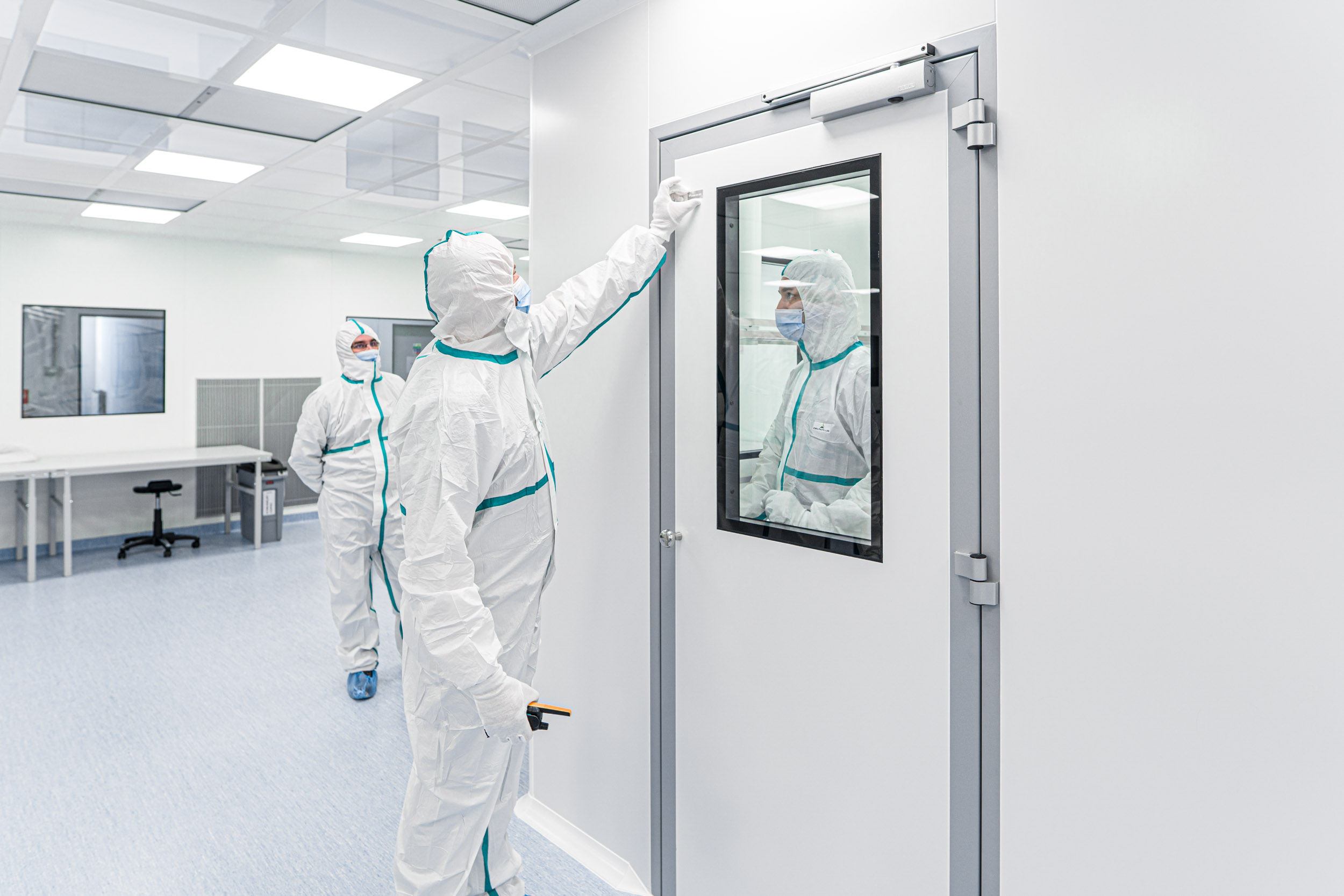 Cleanroom qualifications and validations, accredited measurements, professional approach and successful validation completion